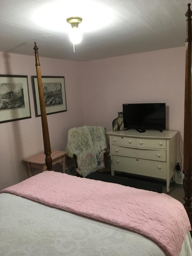 Hummingbird Hill Bed & Breakfast Stoddard Oda fotoğraf
